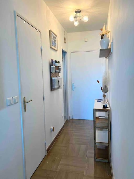 Studio Port Marina - Parking Prive, Climatise Au Ducal Вільнев-Лубе Екстер'єр фото